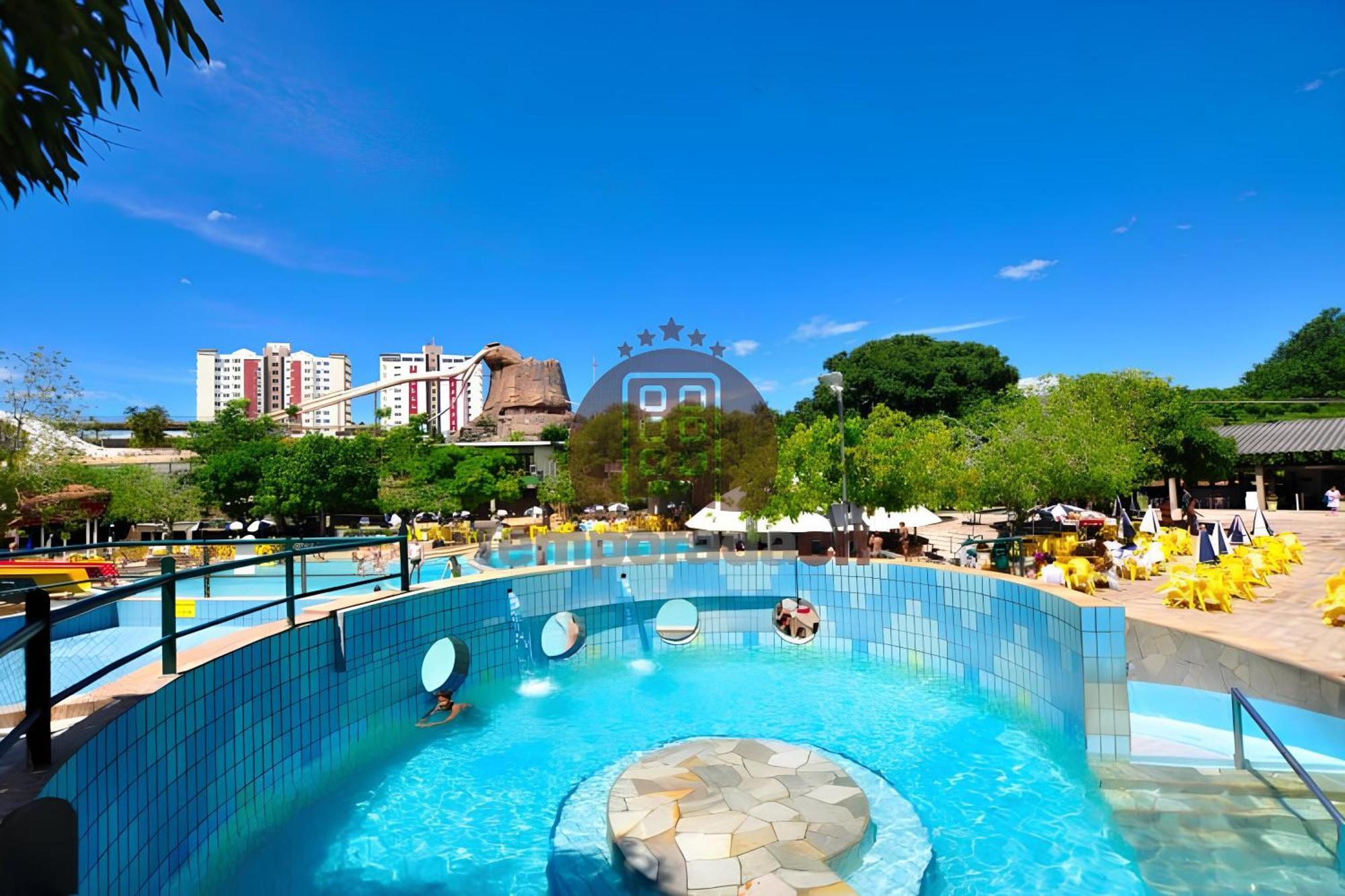 Piazza Diroma Com Acesso Ao Acqua Park - Luciana Caldas Novas